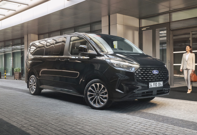 Konfor, Kalite ve Duruş: Ford Tourneo Custom ile Tanışın