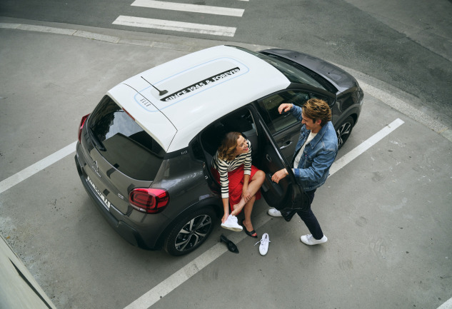 <strong>Şehrin Yeni Moda İkonu: Citroën C3 ELLE ile Moda Trendleri</strong>