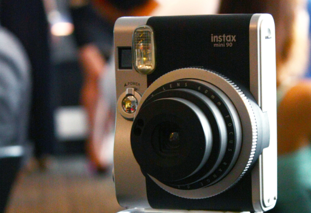 Fujifilm’in Son Harikası: Instax Mini 90 NeoClassic
