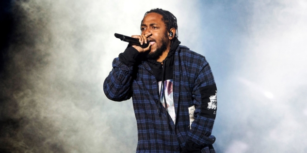 011718-Music-Kendrick-Lamar-Grammys-Performance