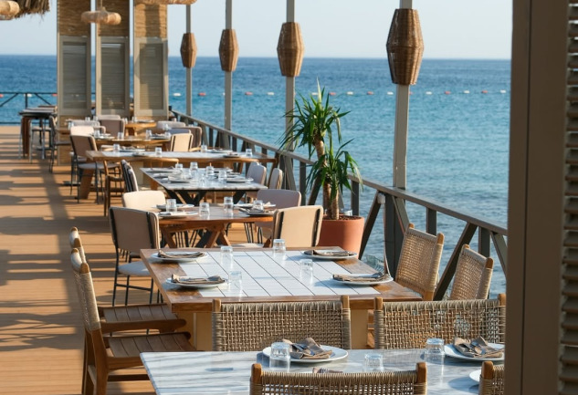 Çeşme'de Lezzet Peşinde: Özgün Duraklar, Kalıcı Anılar