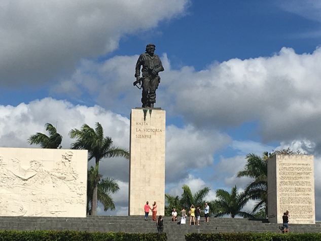 Efsanevi devrimci Ernesto Che Guevara nın Santa Clara’daki mozolesi