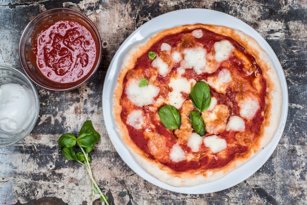 italyan mutfagi – pizza napoli – thespruceeats.com