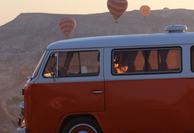 Kapadokya’da Balon Turu: Masalsı Bir Gün Doğumu Deneyimi