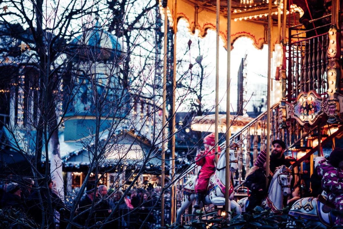 Danimarka, Christmas in Tivoli | Fotorğraf: Unsplash / Jonas Smith