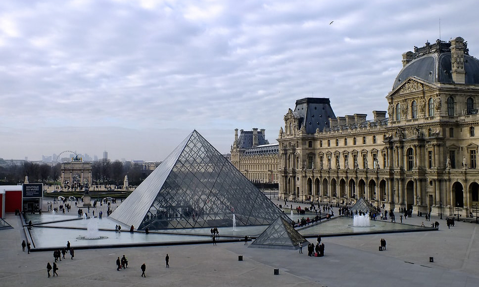 Louvre Müzesi 