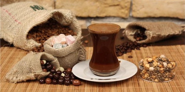 Süvari Bir Hataylıdan Çay Bardağında Kahve Üzerine Notlar • theMagger