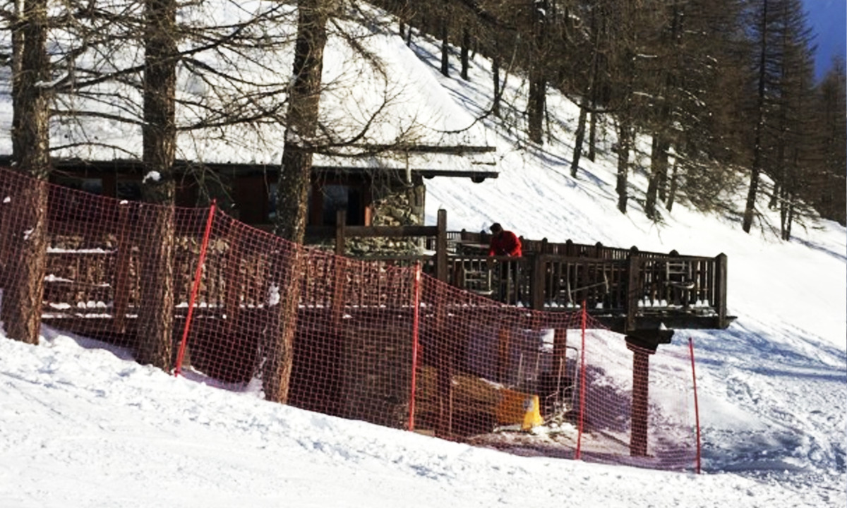 Sestriere Pistlerinde Bir Chalet Restoranı