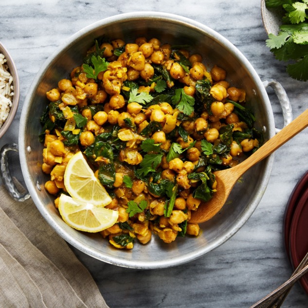 chana-masala-spicy-chickpeas-with-spinach-3377010-hero-01-b42a832fc11b423082bf075247297a78