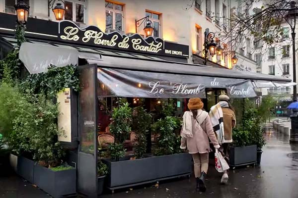 Le Plomb Du Cantal: Paris'te Geleneksel Lezzet Durağı