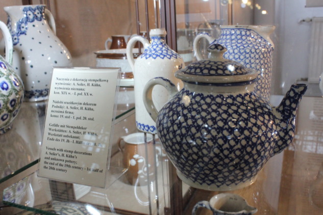 Boleslawiec Seramik Müzesi'nden 20. yy'a Ait Bir Çaydanlık