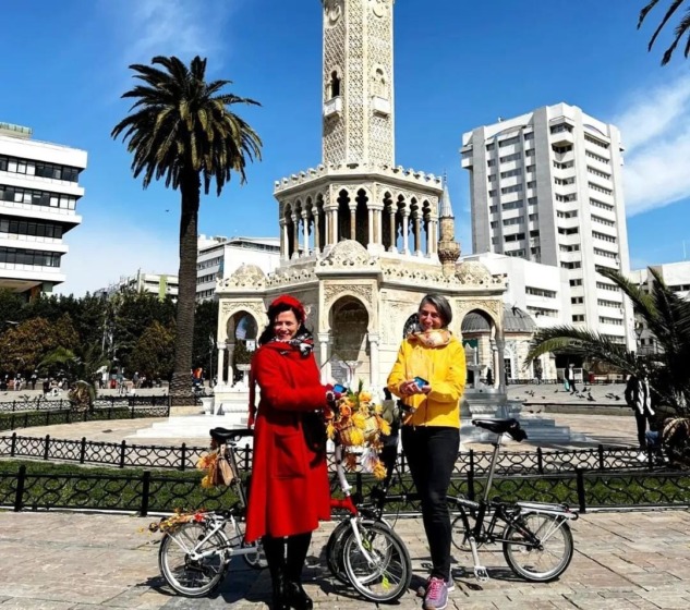 Sema Gür ve Pınar Pinzuti / BM Dünya Bisiklet Günü Özel Ödülü