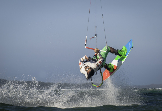 Spor, Doğa, Eğlence, Adrenalin: Kite Surf Hakkında Her Şey