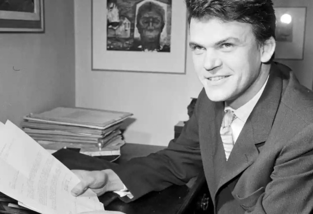 Milan Kundera’nın Ardından: Romancı Olmanın Dayanılmaz Hafifliği