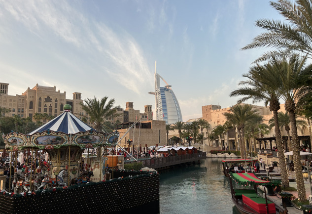 Dubai’de Noel Pazarları: Farklı Bir Yılbaşı Deneyimi