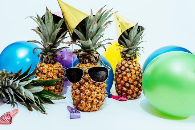 Fotoğraf Altyazısı | Pineapple Supply Co. (unsplash.com)