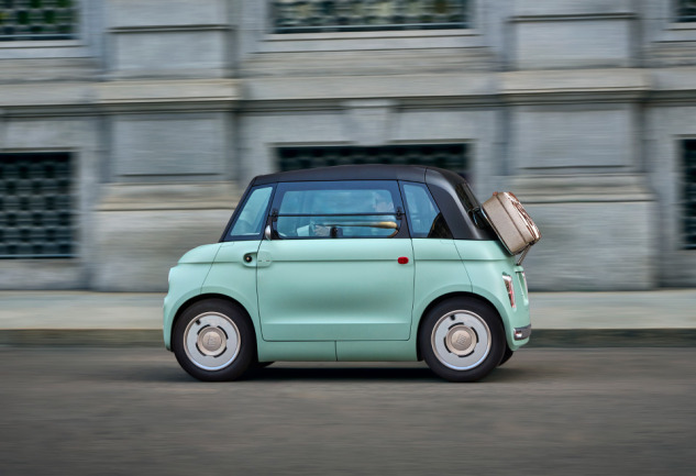 Tatlı Hayat Yeniden Çekiliyor: %100 Elektrikli Yeni Fiat Topolino
