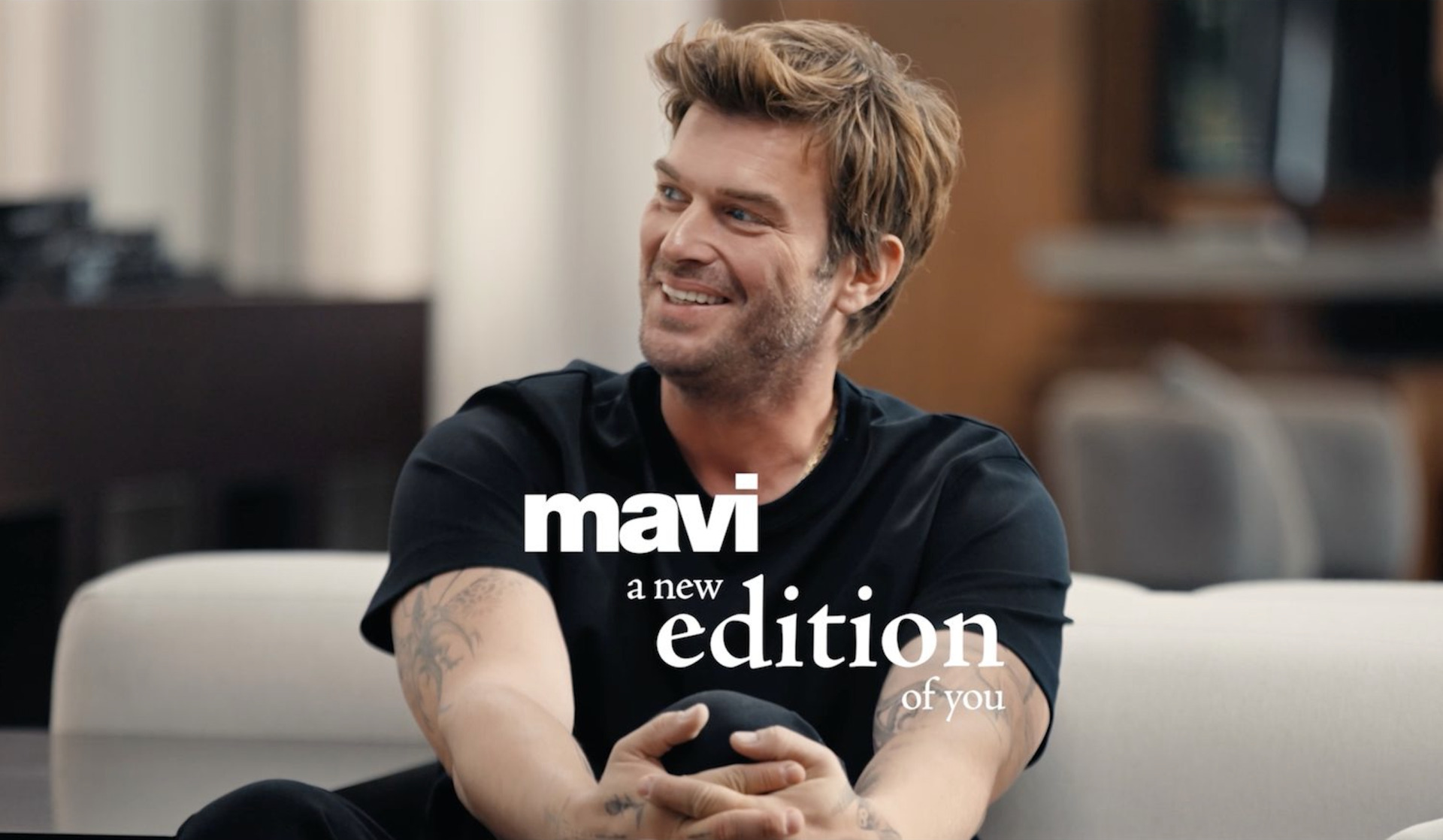 Kıvanç Tatlıtuğ ve Mavi’den: “A New Edition of You”