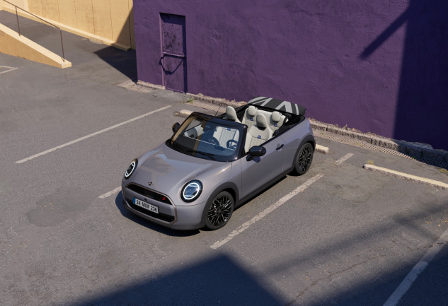 MINI Cooper Cabrio: Şehri Yeniden Keşfedin!
