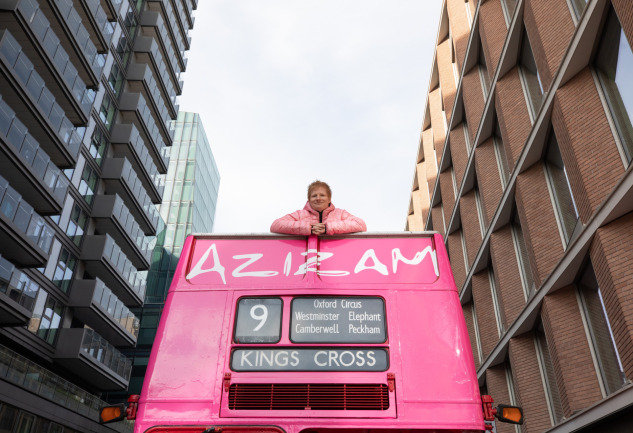 Ed Sheeran Azizam Tanıtımı: Londra’da Pembe Bir Gün