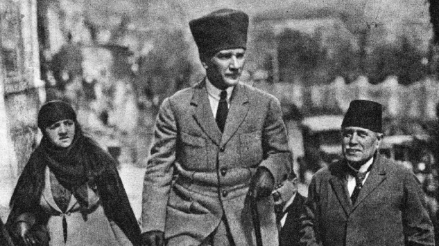 ataturk-fotograflari-depo-6_16_9_1589871320-880x495-1