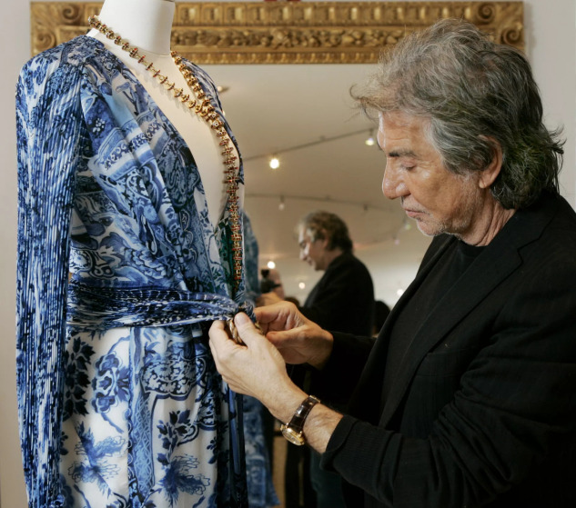 richard-drew-apphoto-roberto-cavalli-2005