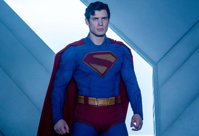 Superman: Yeni Bir Evrenin Temel Atma Töreni