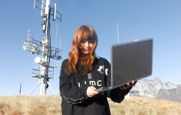 ninajirachi-i-love-my-computer-credit-passive-kneeling-1392x884