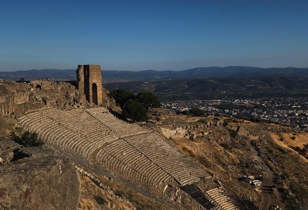Bergama Tiyatro Festivali’nin Ardından: İnatla Geleceğe Bakmak