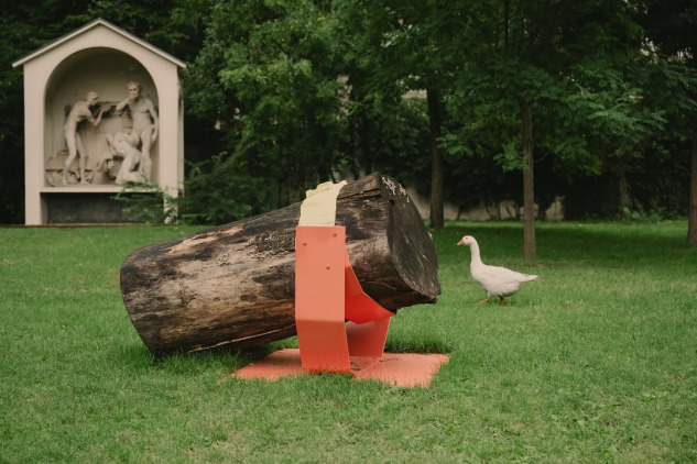 in-the-gardens-of-villa-reale-we-unveiled-under-the-sun-beyond-the-skin-by-sara-enrico-togethe-3