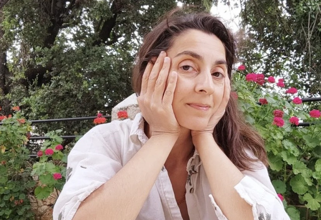 Melisa Kesmez ile: Çiçeklenmeler Kitabının Ardında Bir Sohbet