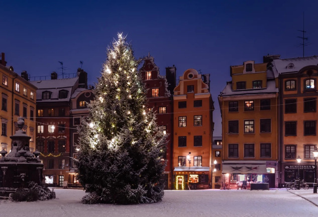 Noel'de Stockholm Deneyimi: Kar, Işık ve Lezzet