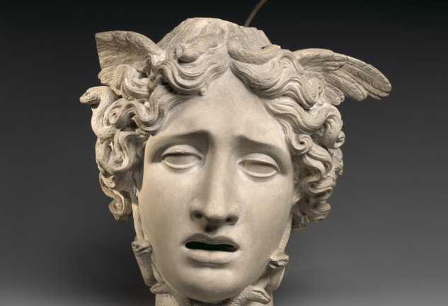 Medusa’ya Bakmak: Özlem Ertan’la Mitin, Travmanın ve Dönüşümün Hikâyesi