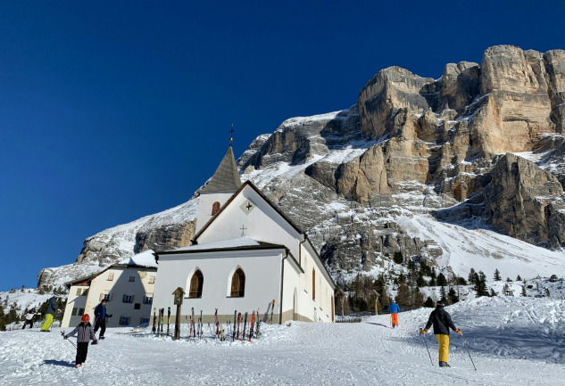 İtalya’nın Kış Köyleri: Şömine Başında Leziz Makarna Tarifleri ile Bir Rota