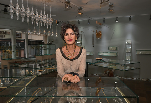 Zeynep Erol ile: Mücevher, Hafıza ve Yaşama Sevinci Üzerine