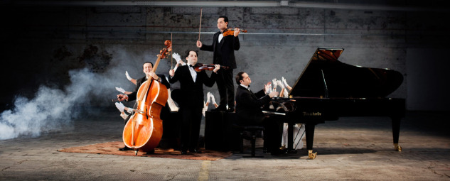 janoska-ensemble-copyright-julia-wesely-5-scaled-e1701880234670-2524x1017