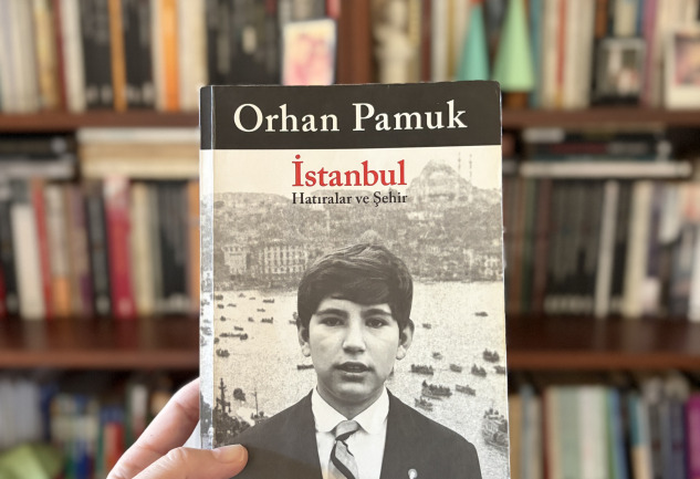 İstanbul'u Anlatan Kitaplar: Yazarların Gözünden Şehrin Peşinde