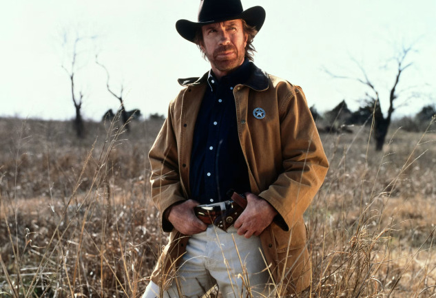 Chuck Norris’in Ardından: Seksenlerin Önemli İkonunun Anısına