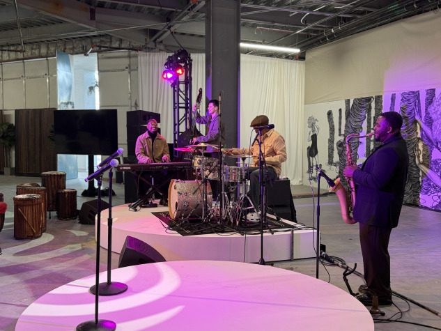 img15-live-music