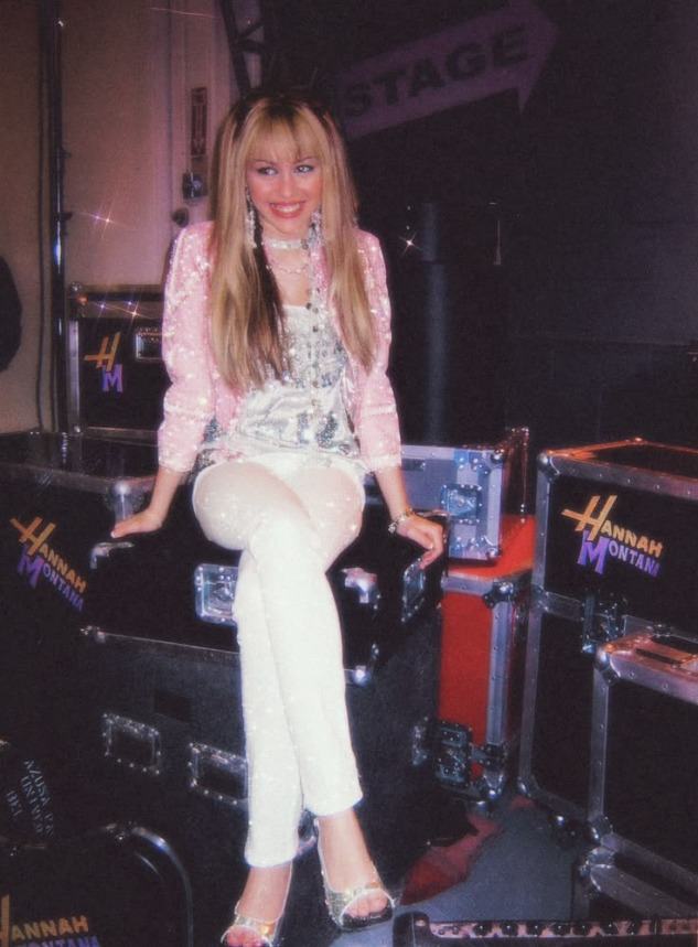 miley-cyrus-as-hannah-montana-2026