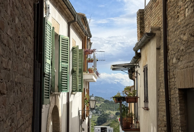 Atri: Abruzzo’nun Saklı Güzelliği