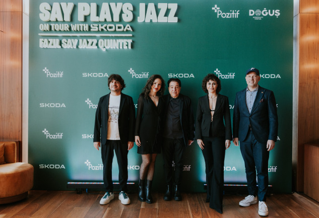 Caza Yeni Bir Soluk: Say Plays Jazz on Tour with Škoda