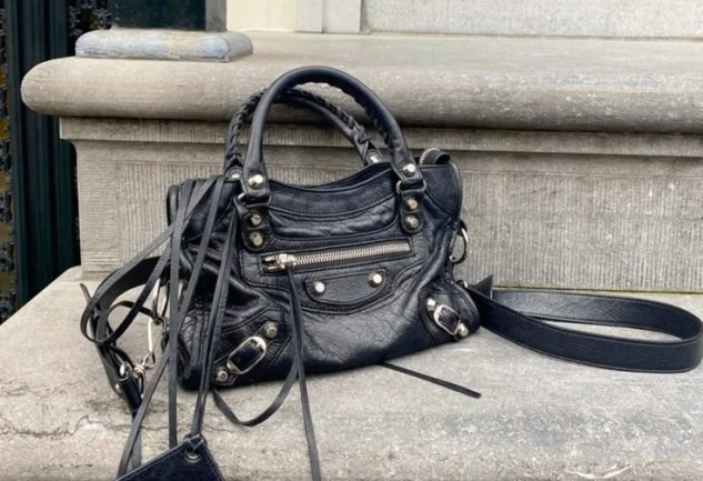 Balenciaga City Bag: 2000’lerden Bugüne “It-Girl” Mirası