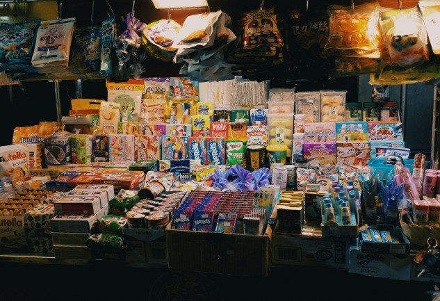 Snackpacking: Seyahat Ederken Yerel Atıştırmalıkları Keşfetme Trendi