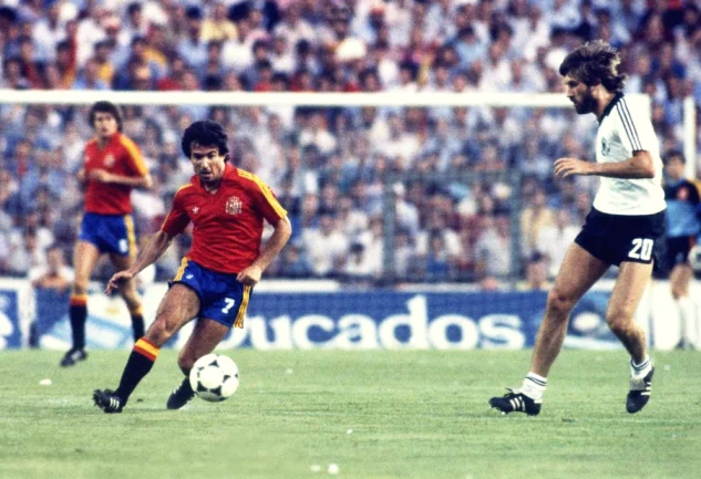 Dünya Kupası: Bir Futbol Operasından Sahneler