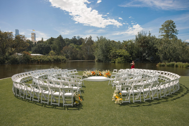 rbg-taxodium-lawn-full-set-up-with-rounded-chairs-scaled